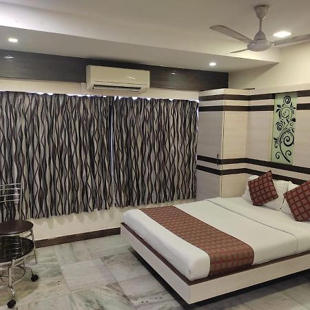 Hotel Oc Residency Βομβάη Εξωτερικό φωτογραφία